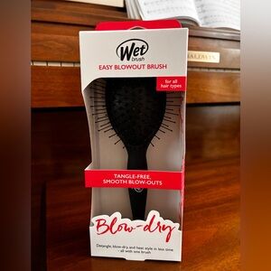 Wet Brush Black Blow-Dry Brush